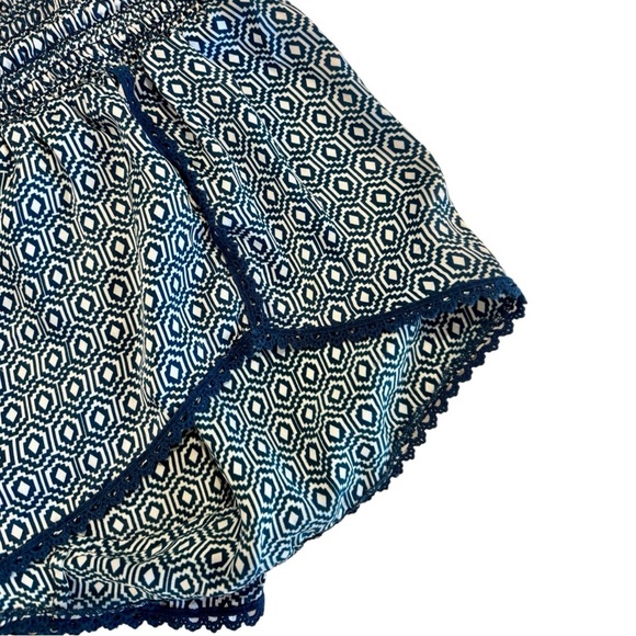 Paloma Blue Crochet Printed Silk Satin Short Medium EUC - Picture 6 of 9